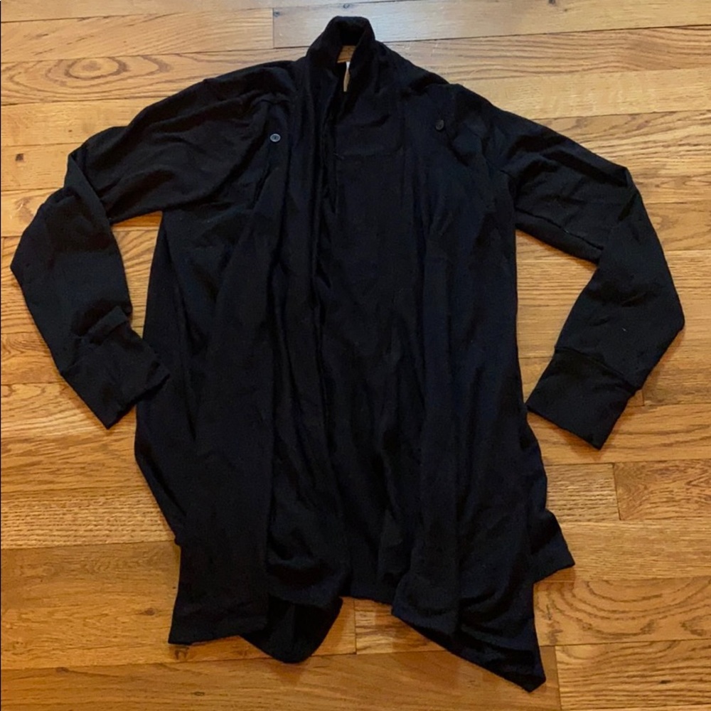 Jessica Simpson nursing shrug